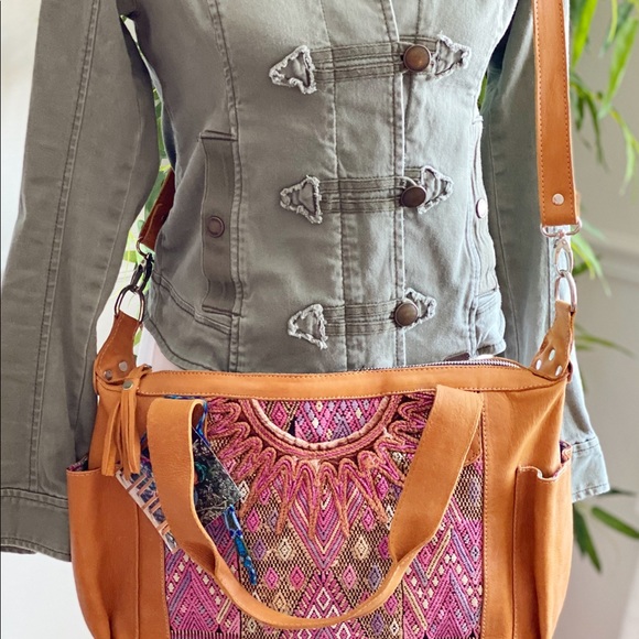 Genuine leather convertible bag from Guatemala main image 5